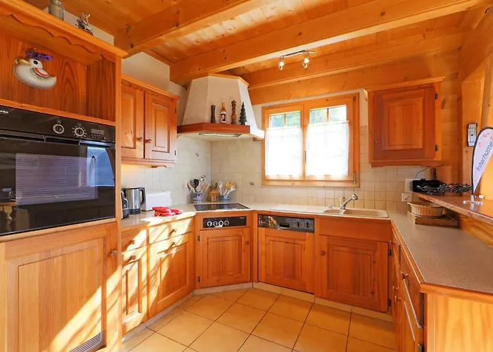 Zan-fleuron By Interhome *