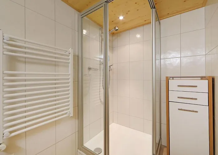 Zan-fleuron By Interhome シャレー